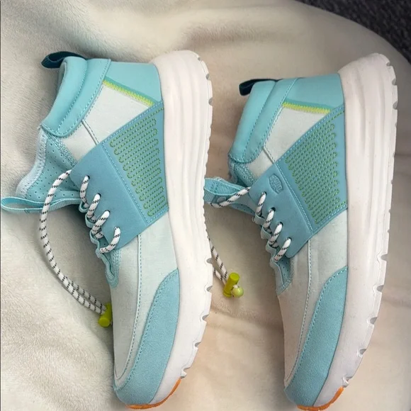 NWOB! Hey Dude women’s Sirocco Aqua and White Sneakers size 9, slip on! - Picture 5 of 8